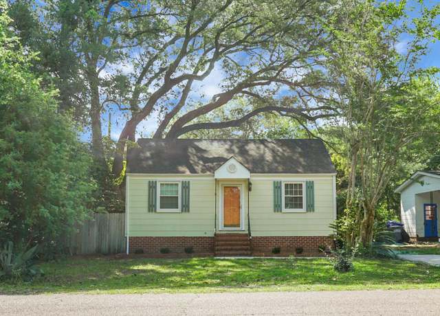 Property at 4810 Parkside Dr, North Charleston, SC 29405, 2 beds, 1 bath