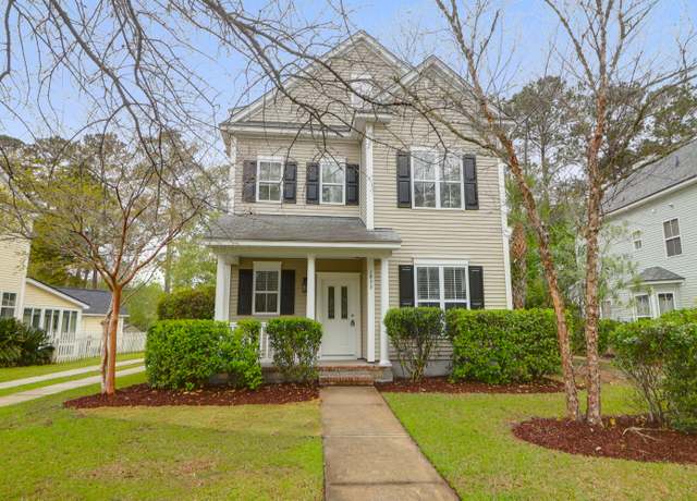 Property at 1833 Hubbell Dr, Mount Pleasant, SC 29466, 4 beds, 3.5 baths