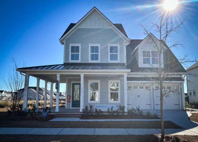 Property at 1573 Trailmore Ln, Summerville, SC 29486, 4 beds, 2.5 baths