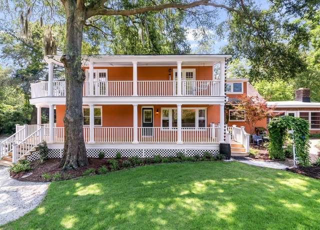 Property at 2021 Lakeshore Dr, Charleston, SC 29412, 6 beds, 4.5 baths