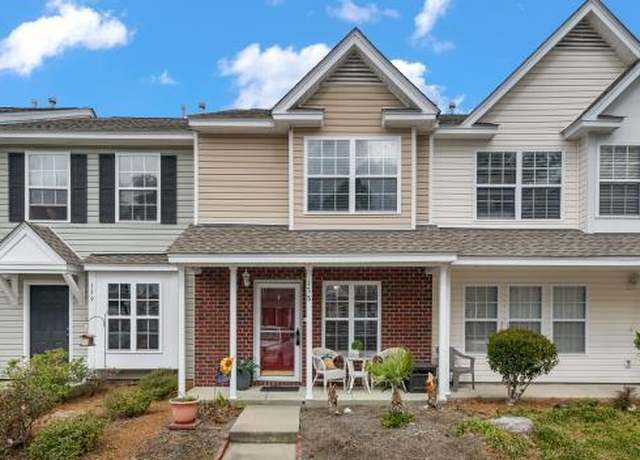 Property at 138 Taylor Cir, Goose Creek, SC 29445, 2 beds, 2.5 baths