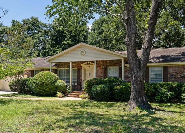 Property at 1308 Coleridge St, Charleston, SC 29407, 3 beds, 2 baths