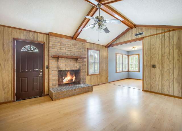 Property at 117 Myer Ln, Goose Creek, SC 29445, 3 beds, 2.5 baths