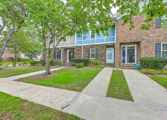 Property at 2927 Cathedral Ln, Charleston, SC 29414, 2 beds, 2.5 baths