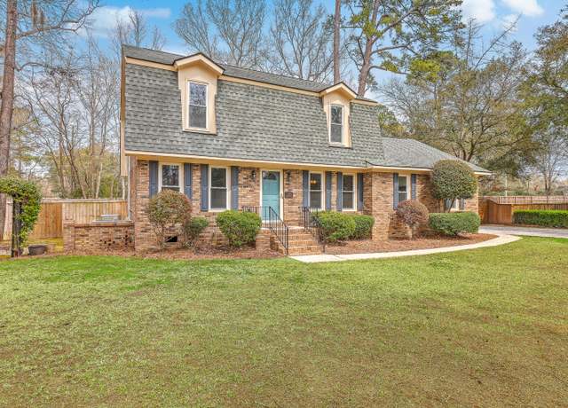 Property at 103 Laurens Ct, Summerville, SC 29485, 5 beds, 3 baths