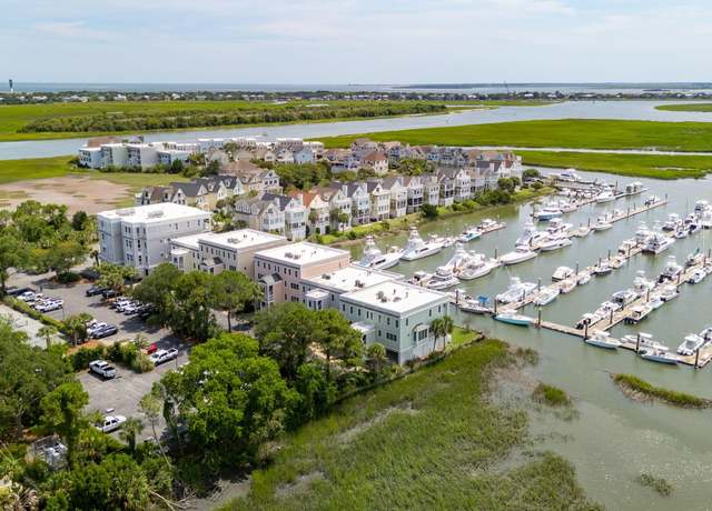 Property at 1608 Marsh Harbor Ln Unit C, Mount Pleasant, SC 29464, 2 beds, 2.5 baths