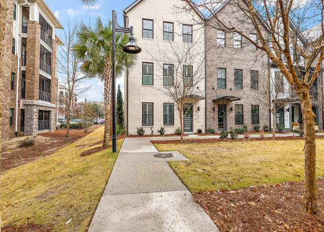 Property at 1510 Martel St, Mount Pleasant, SC 29464, 4 beds, 3.5 baths