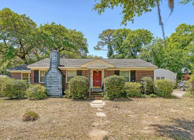 Property at 1012 Cliffwood Dr, Mount Pleasant, SC 29464, 2 beds, 2 baths