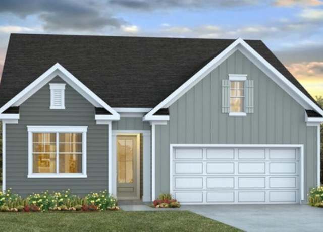 Property at 198 E Pinckney St, Summerville, SC 29485, 3 beds, 2 baths