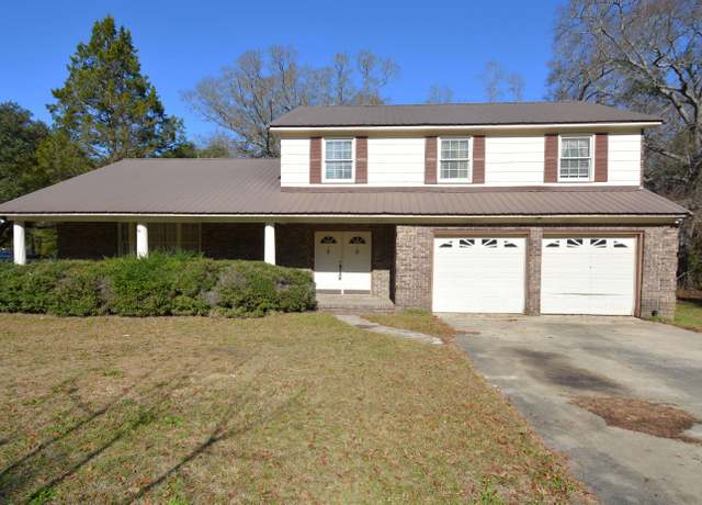 Property at 864 Bunch Ford Rd, Holly Hill, SC 29059, 5 beds, 2.5 baths