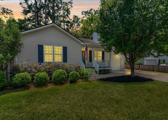 Property at 209 Lipman St, Summerville, SC 29483, 3 beds, 2 baths