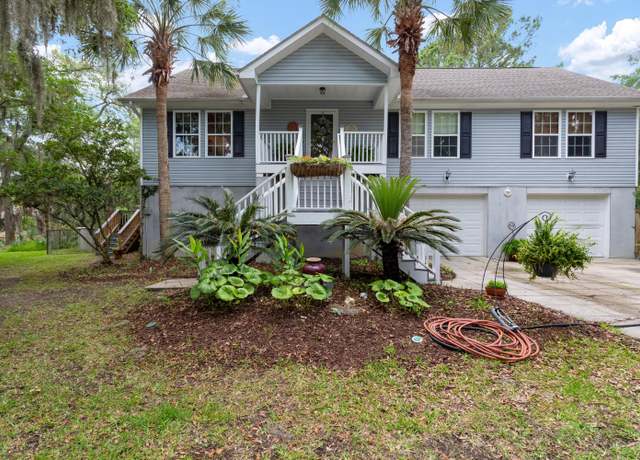 Property at 1604 Macoma Dr, Mount Pleasant, SC 29466, 3 beds, 2 baths