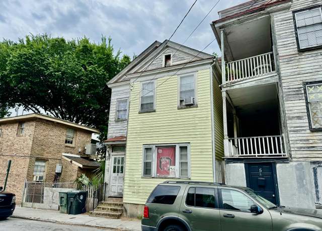 Property at 3 Hanover St, Charleston, SC 29403, 3 beds, 1.5 baths