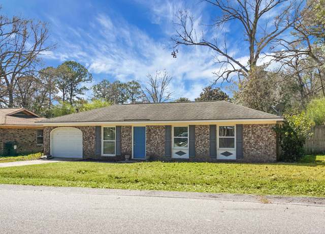 Property at 103 Sprucewood Dr, Summerville, SC 29485, 3 beds, 2 baths
