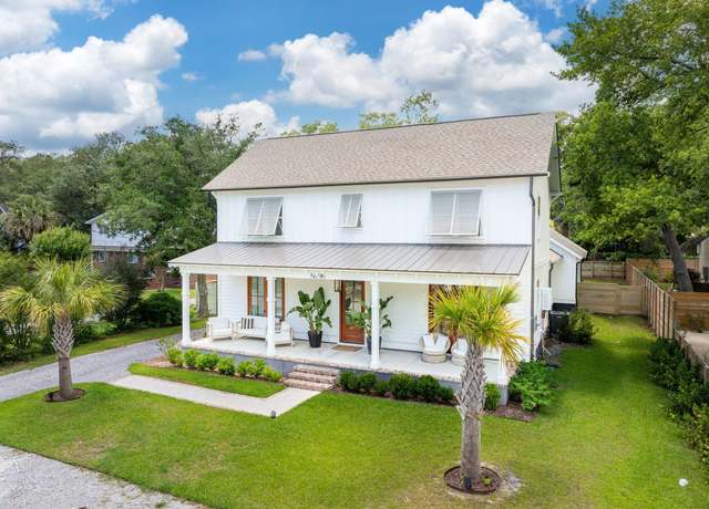 Property at 916 Kincade Dr, Mount Pleasant, SC 29464, 4 beds, 3.5 baths