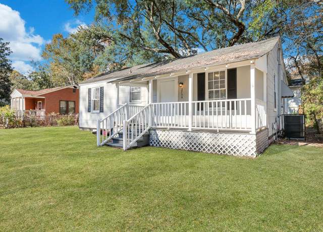 Property at 2754 Houston St, North Charleston, SC 29405, 3 beds, 1 bath