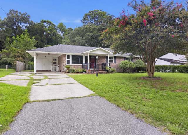 Property at 4765 S Constellation Dr, North Charleston, SC 29418, 3 beds, 2 baths