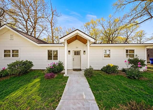 Property at 914 King Richard Dr, Charleston, SC 29407, 3 beds, 2 baths