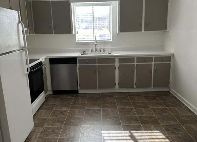 Property at 2358 Northview Dr Unit 2-B, Orangeburg, SC 29118, 2 beds, 1.5 baths