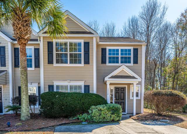 Property at 1295 Island Club Dr Unit E, Charleston, SC 29492, 3 beds, 3.5 baths