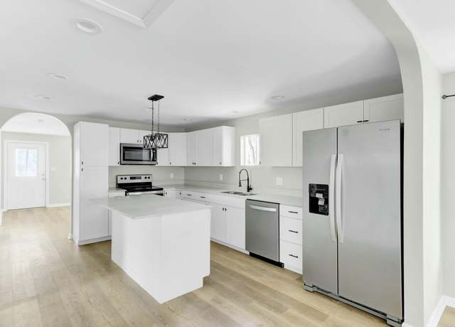 Property at 204 Delano St, Saint George, SC 29477, 3 beds, 2 baths