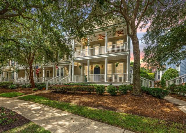 Property at 2980 Treadwell St, Mount Pleasant, SC 29466, 3 beds, 2.5 baths