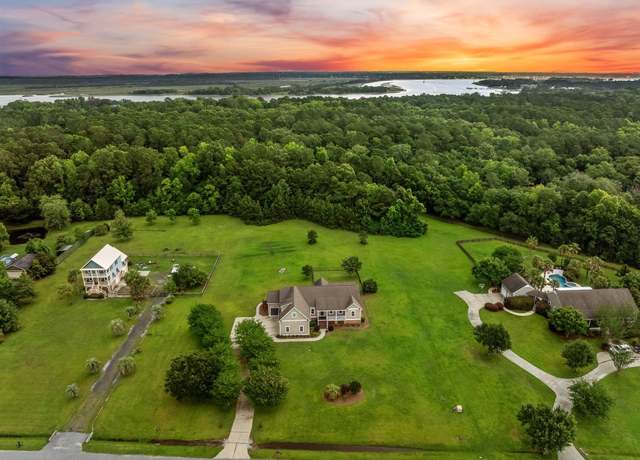 Property at 727 Sonny Boy Ln, Johns Island, SC 29455, 3 beds, 2 baths