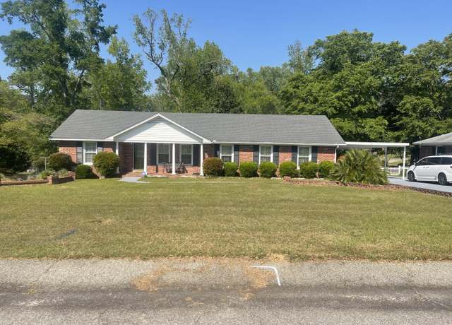 Property at 1560 Masters St, Orangeburg, SC 29115, 4 beds, 2 baths