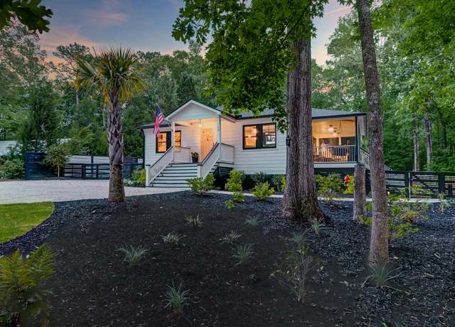 Property at 128 Paul Dr, Summerville, SC 29483, 3 beds, 3 baths