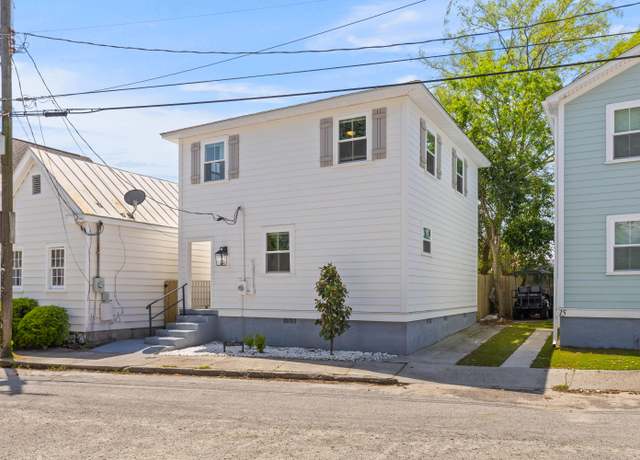 Property at 13 H St, Charleston, SC 29403, 3 beds, 2.5 baths