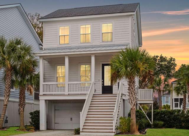 Property at 775 Forrest Dr, Charleston, SC 29492, 3 beds, 2.5 baths