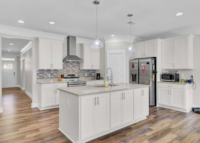 Property at 409 Klein St, Walterboro, SC 29488, 4 beds, 2 baths