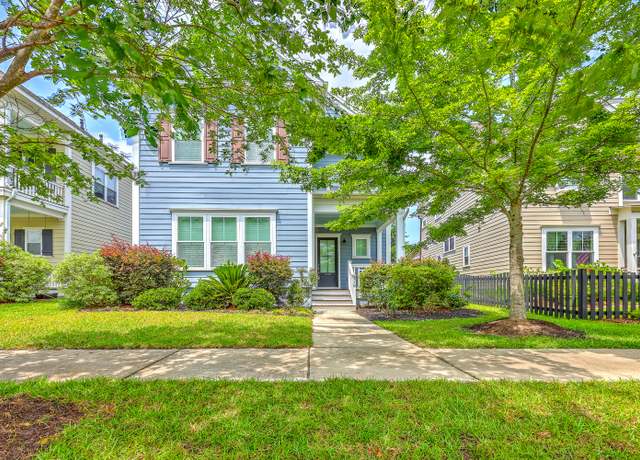 Property at 310 Marchman St, Summerville, SC 29486, 3 beds, 2.5 baths