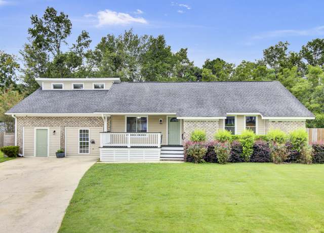 Property at 1012 Red Pines Rd, Ladson, SC 29456, 5 beds, 3 baths