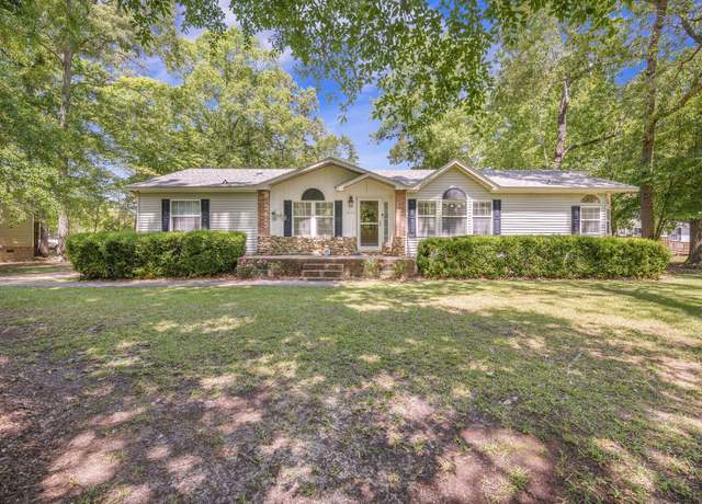 Property at 1090 Limerick Ln, Manning, SC 29102, 3 beds, 2 baths