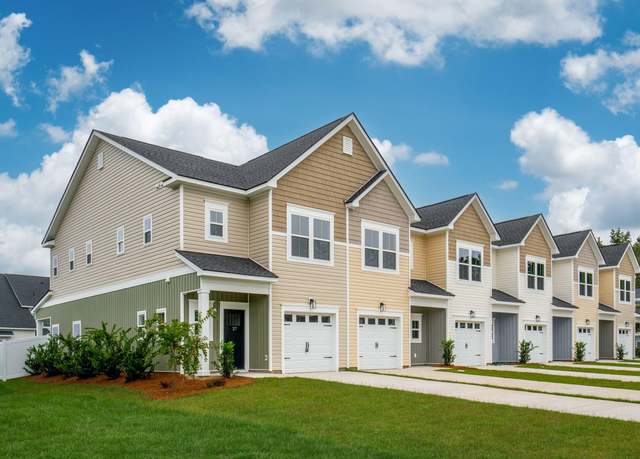 Property at 121 Kirkland St, Goose Creek, SC 29445, 3 beds, 2.5 baths