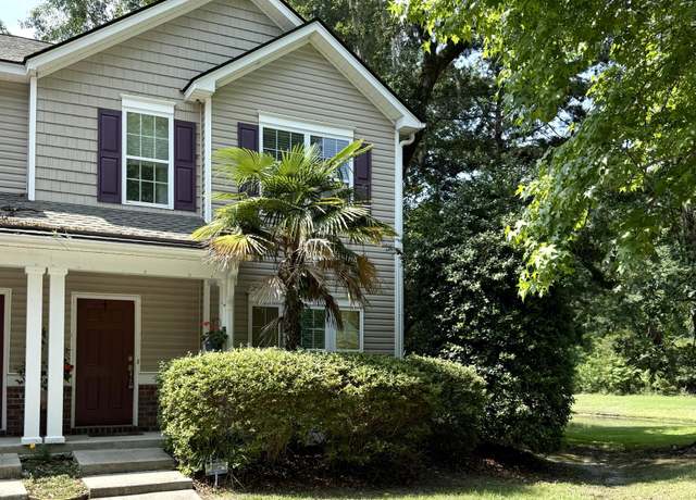 Property at 107 Twin Tree Dr, Summerville, SC 29485, 4 beds, 3.5 baths