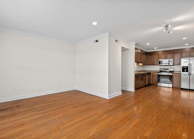 Property at 1240 Fairmont Ave #22, Mount Pleasant, SC 29464, 2 beds, 1 bath