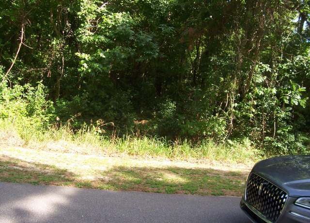 Property at 1310 Fifteen Mile Landing Rd, Awendaw, SC 29429