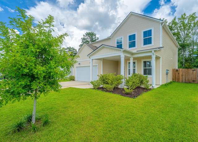 Property at 241 W Bradford Pointe Dr, Summerville, SC 29486, 4 beds, 2.5 baths