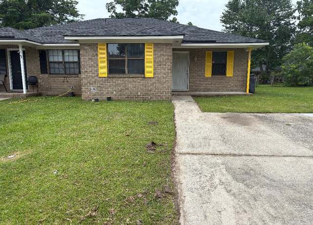 Property at 7713 Suzanne Dr, North Charleston, SC 29418, 2 beds, 1.5 baths