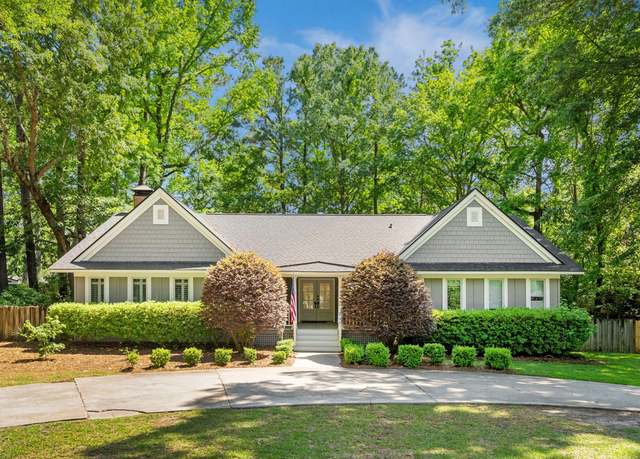 Property at 1061 Law Ln, Mount Pleasant, SC 29464, 4 beds, 3 baths