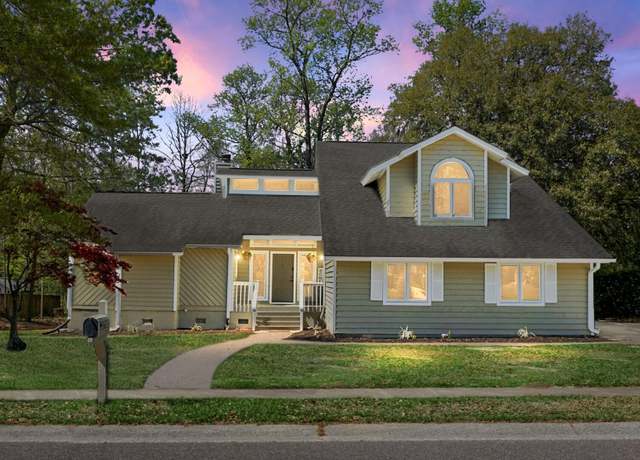 Property at 1545 Sterling Oaks Dr, Moncks Corner, SC 29461, 4 beds, 2.5 baths