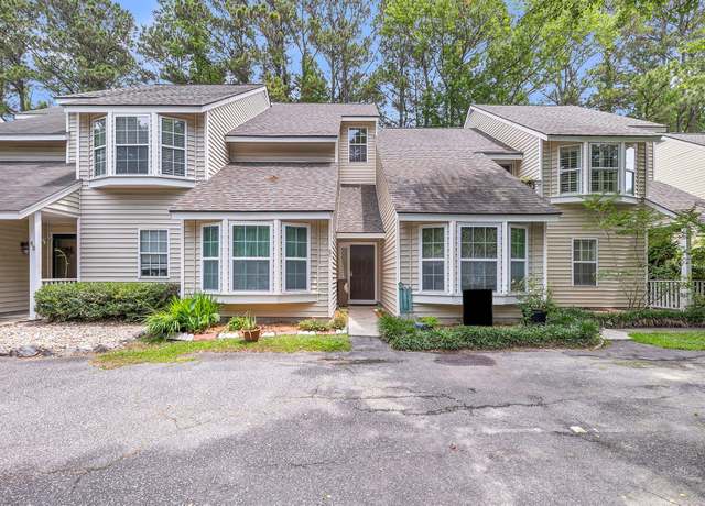 Property at 8 Town Park Ln Unit C, Charleston, SC 29412, 3 beds, 2 baths