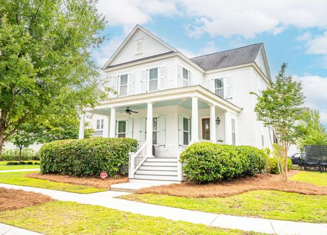 Property at 3707 Gambrill Ln, Mount Pleasant, SC 29466, 4 beds, 3.5 baths