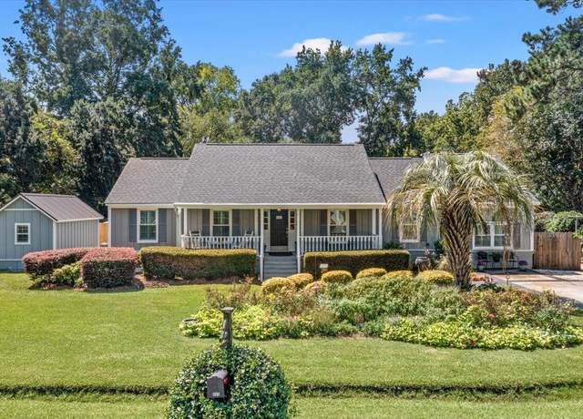 Property at 965 Mooring Dr, Charleston, SC 29412, 4 beds, 2 baths
