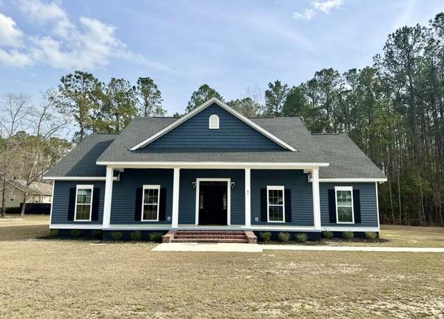 Property at 85 Prestwick Pl, Walterboro, SC 29488, 4 beds, 2.5 baths