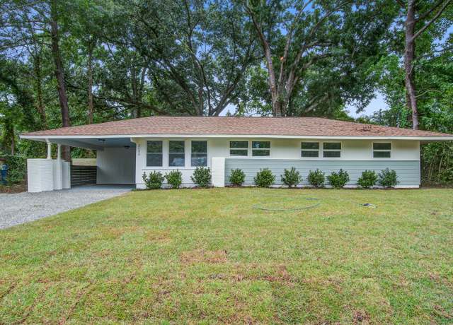Property at 2135 Clayton St, Charleston, SC 29414, 3 beds, 2 baths