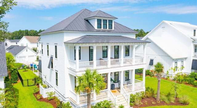 Property at 1923 Bolden Dr, Mount Pleasant, SC 29466, 6 beds, 5.5 baths