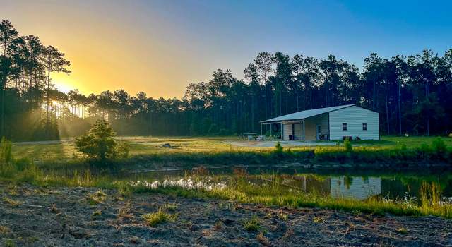 Photo of 1515 7 Mile Rd, Mcclellanville, SC 29458